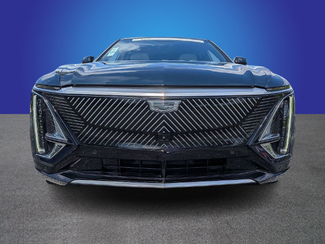 Certified 2024 Cadillac Lyriq Luxury AWD/4WD image 8