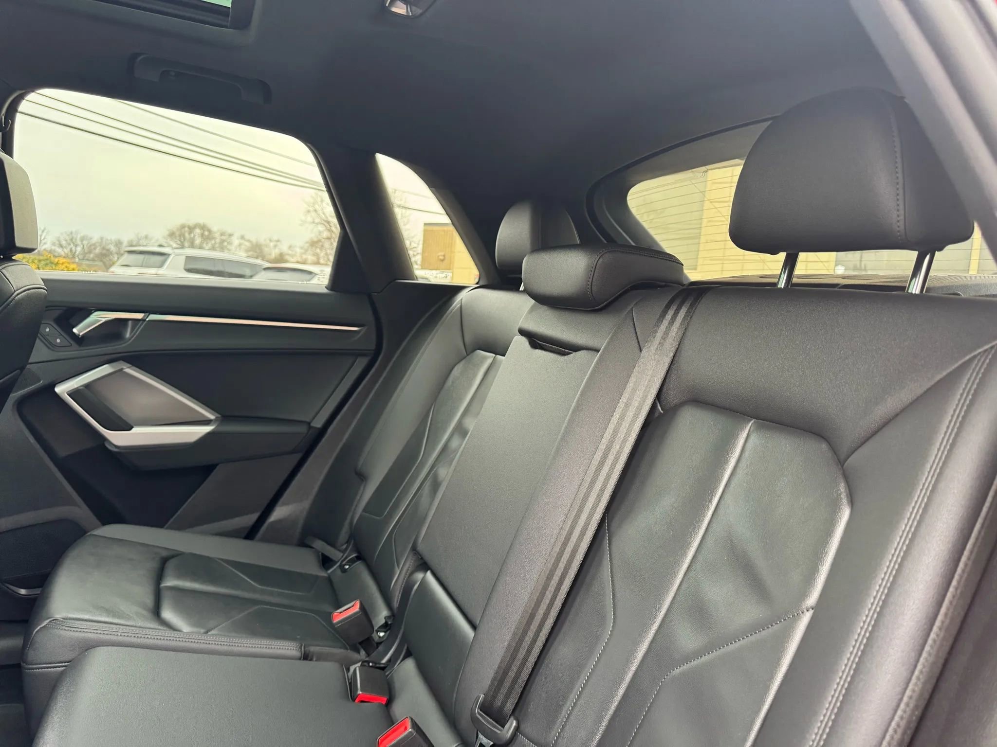 Used 2024 Audi Q3 2.0T Premium image 37