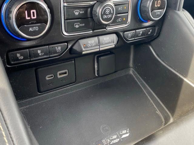 Used 2021 Chevrolet Suburban Premier image 40