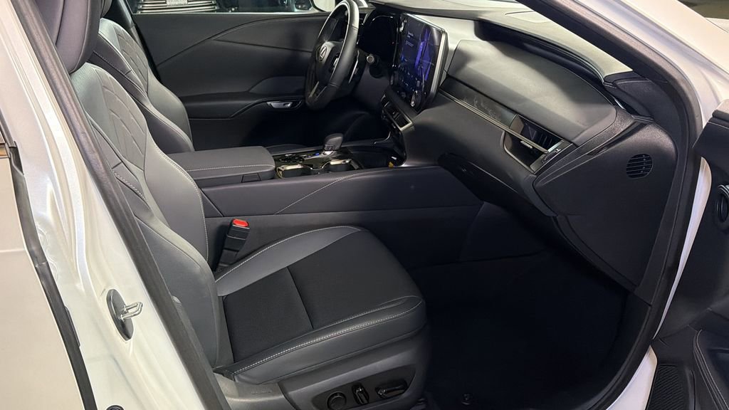 Used 2024 Lexus RX 350 Premium w/ Kick Sensor & Tow Package image 10