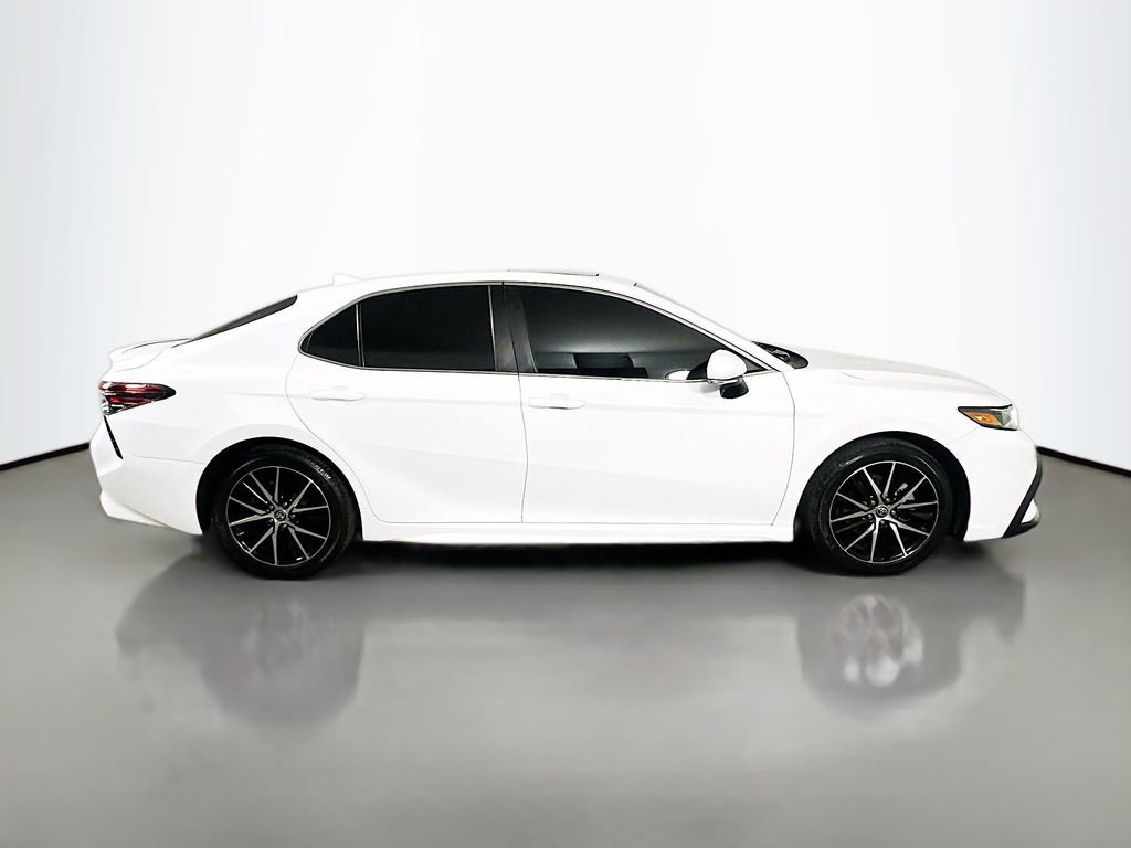 Used 2023 Toyota Camry SE w/ Convenience Package FWD image 7
