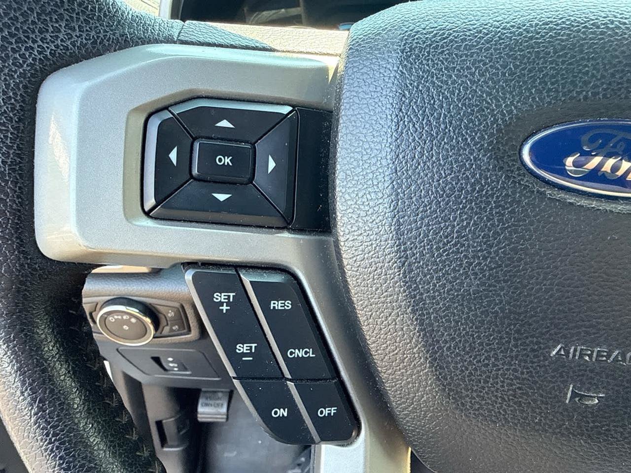 Used 2015 Ford F150 Lariat w/ Equipment Group 501A Mid AWD/4WD image 21