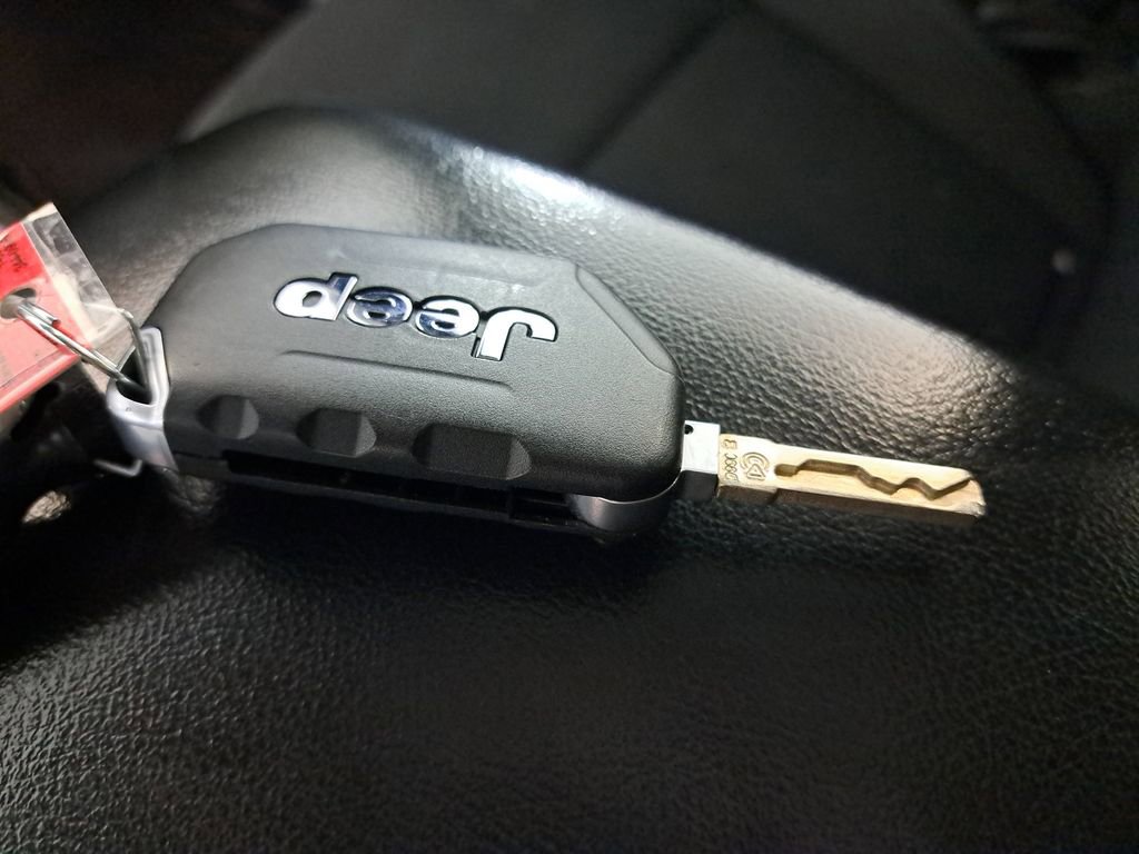 Used 2018 Jeep Wrangler Unlimited Sport image 24