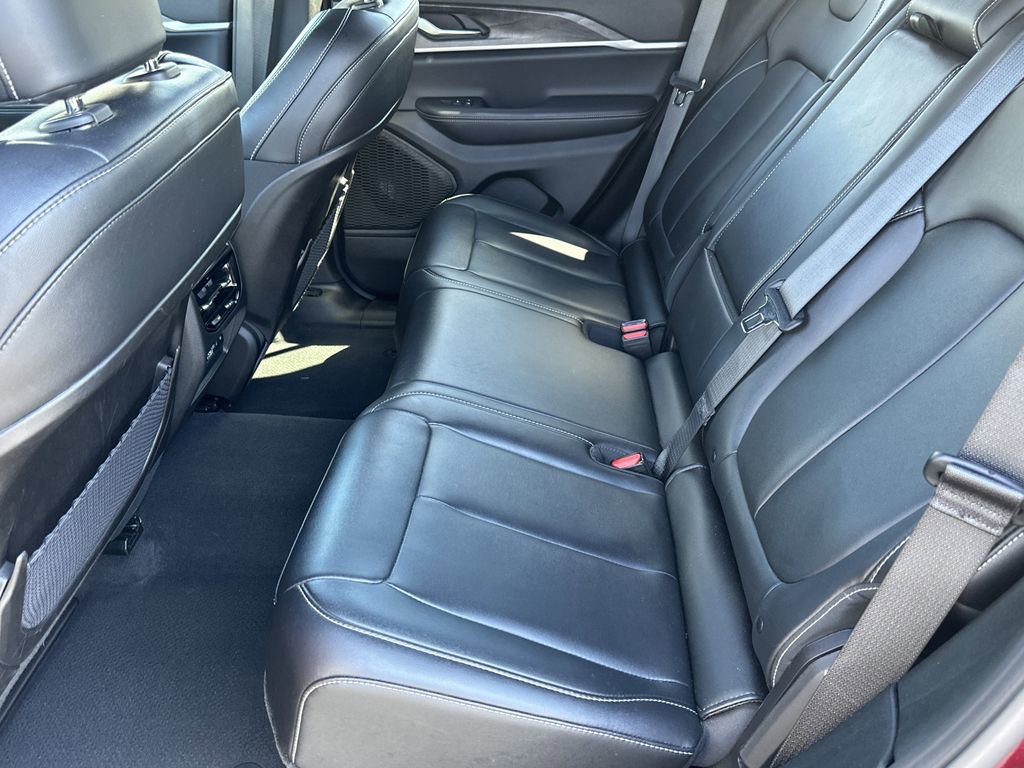 Certified 2025 Jeep Grand Cherokee Limited image 15