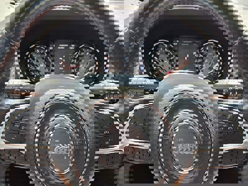 Used 2019 Jeep Compass Limited image 21