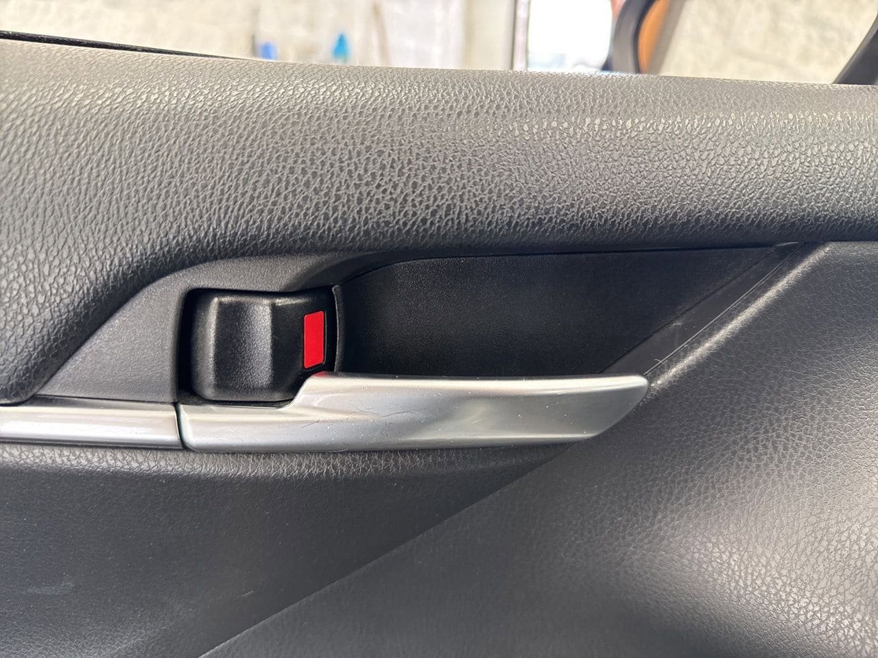 Used 2021 Toyota Camry SE FWD image 35