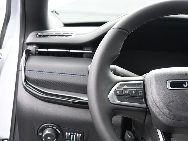 New 2025 Jeep Compass Limited w/ High Altitude Package image 27