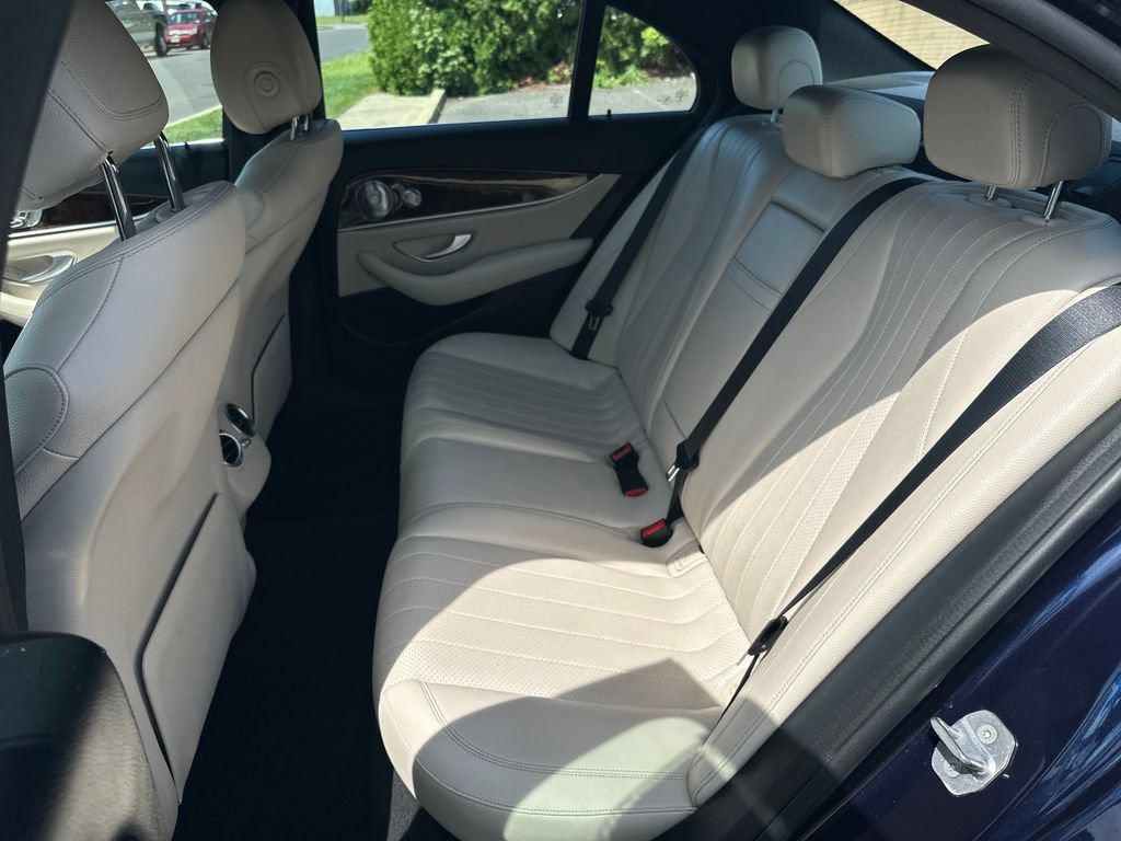 Used 2017 Mercedes-Benz E 300 4MATIC image 16