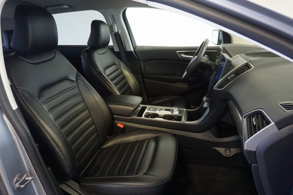 Used 2023 Ford Edge SEL image 21