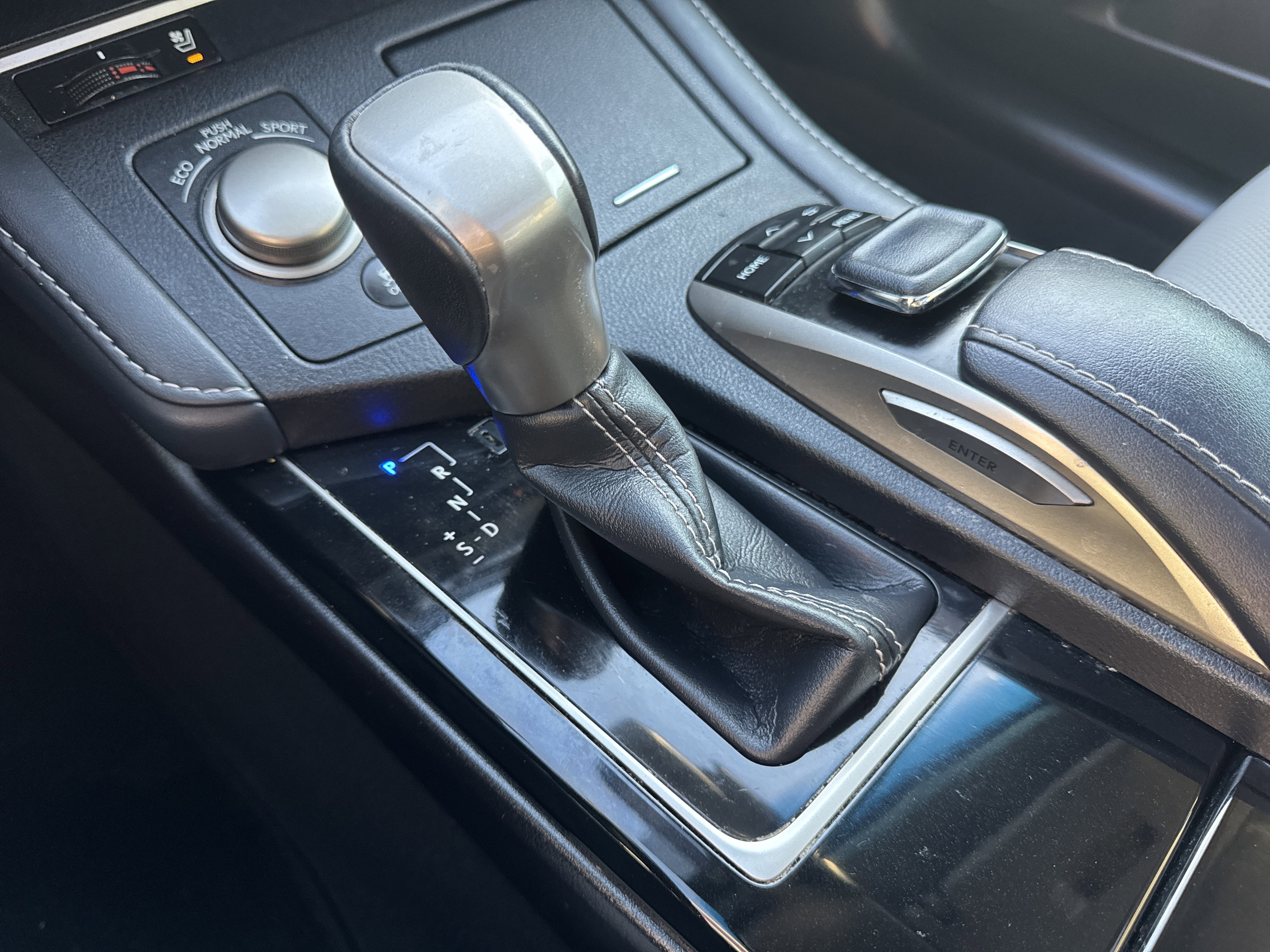 Used 2018 Lexus ES 350 w/ Navigation System Package image 23