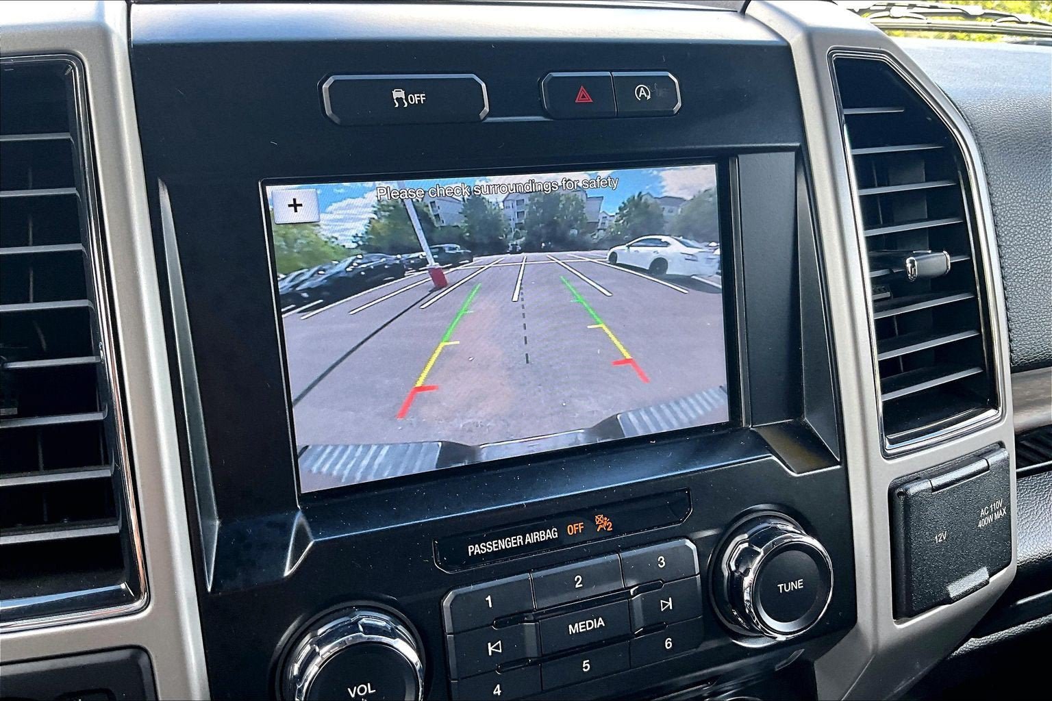 Used 2018 Ford F150 Lariat AWD/4WD image 19