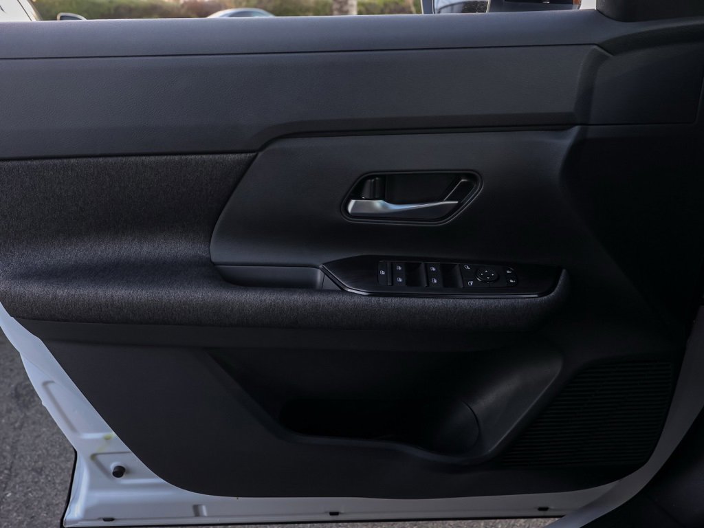 New 2026 Nissan Kicks SV image 23