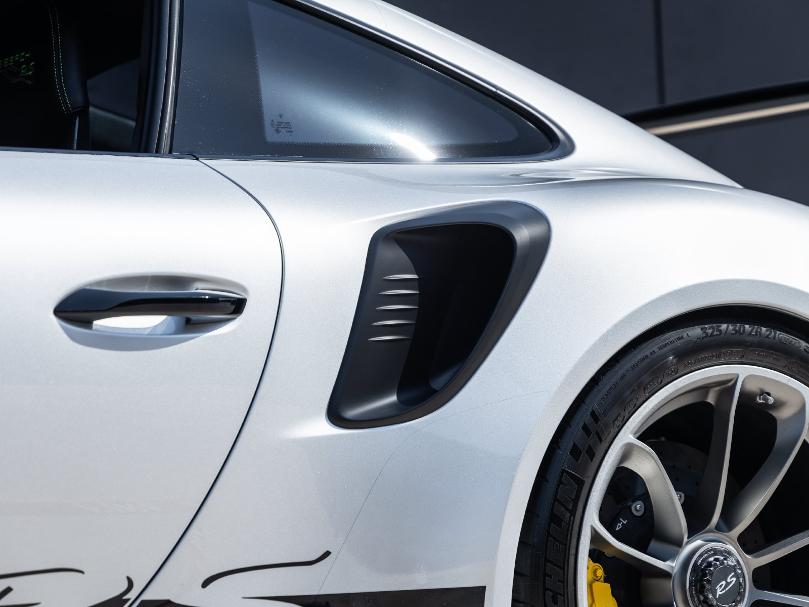 Certified 2019 Porsche 911 GT3 RS RWD image 25