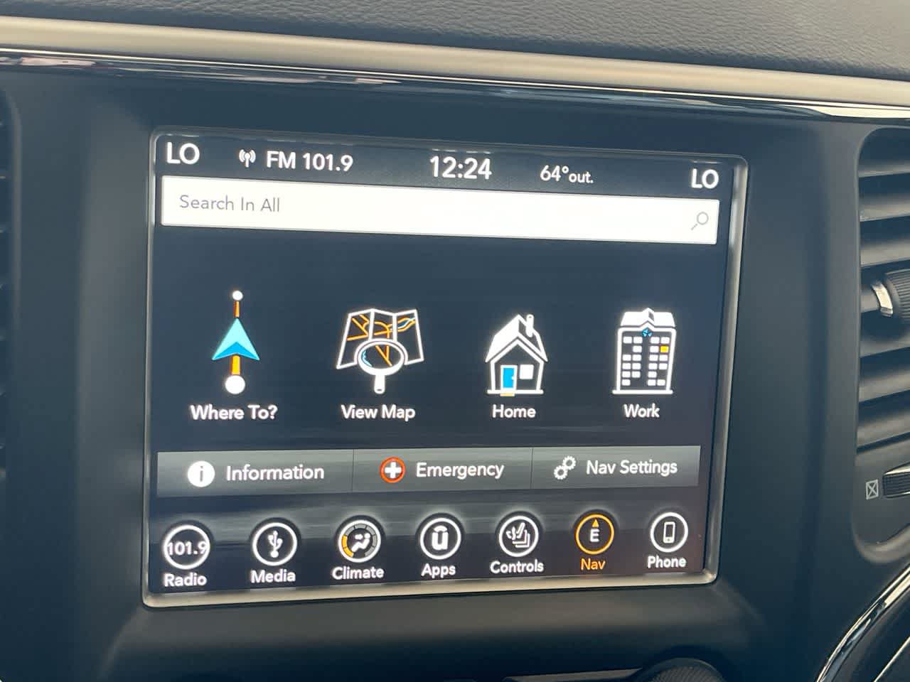 Used 2018 Jeep Grand Cherokee Limited AWD/4WD image 18