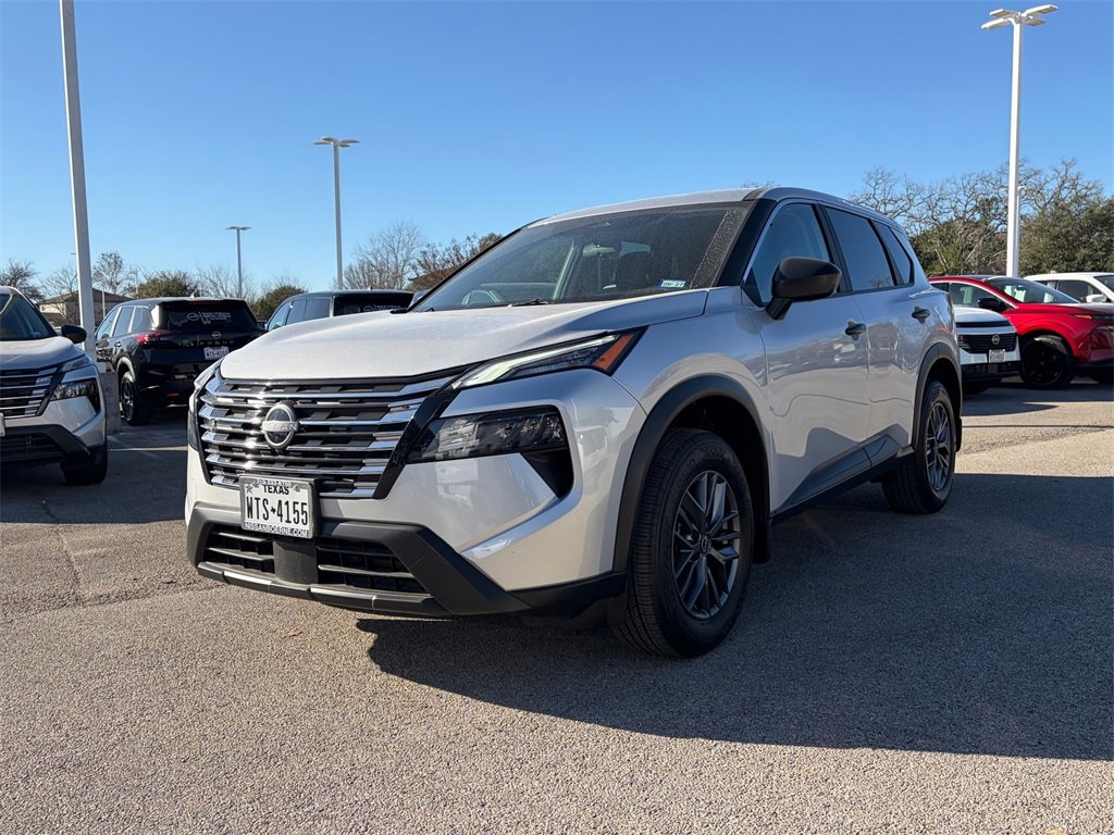 Certified 2025 Nissan Rogue S image 7