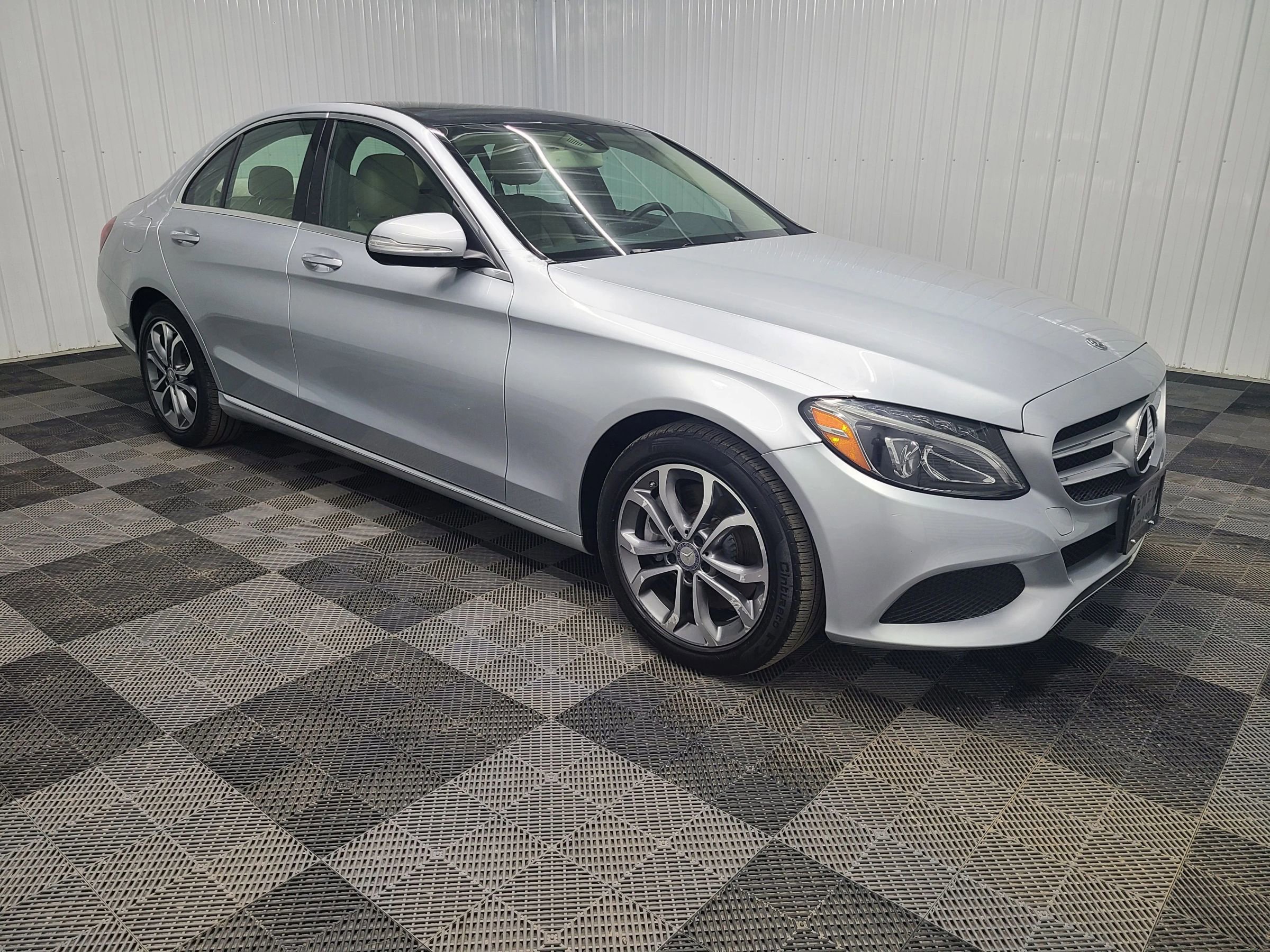 Used 2016 Mercedes-Benz C 300 4MATIC Sedan image 13
