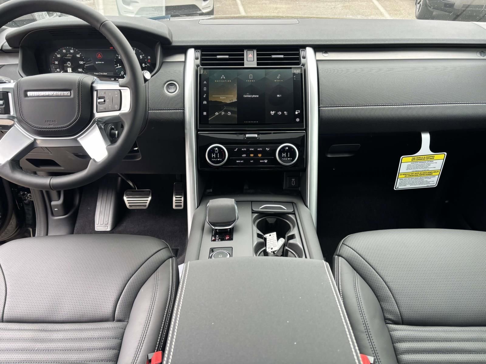 New 2026 Land Rover Discovery Limited Edition AWD/4WD image 24