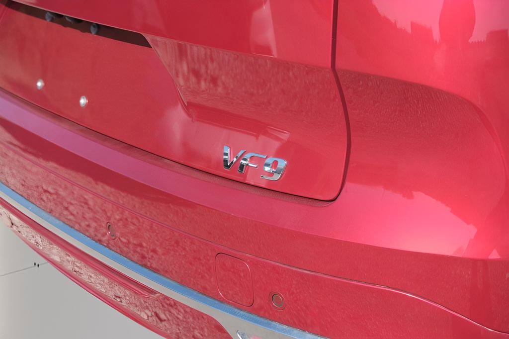 New 2024 VinFast VF 9 Plus image 32
