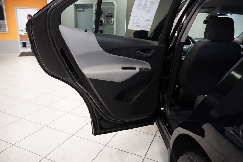 Used 2023 Chevrolet Equinox LS w/ LS Convenience Package image 21