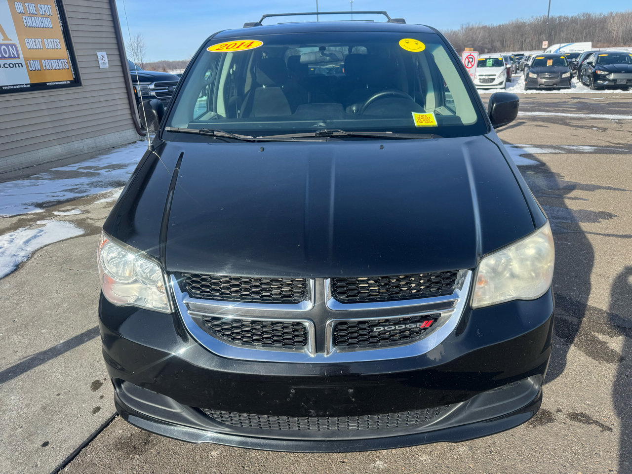 Used 2014 Dodge Grand Caravan SXT image 2