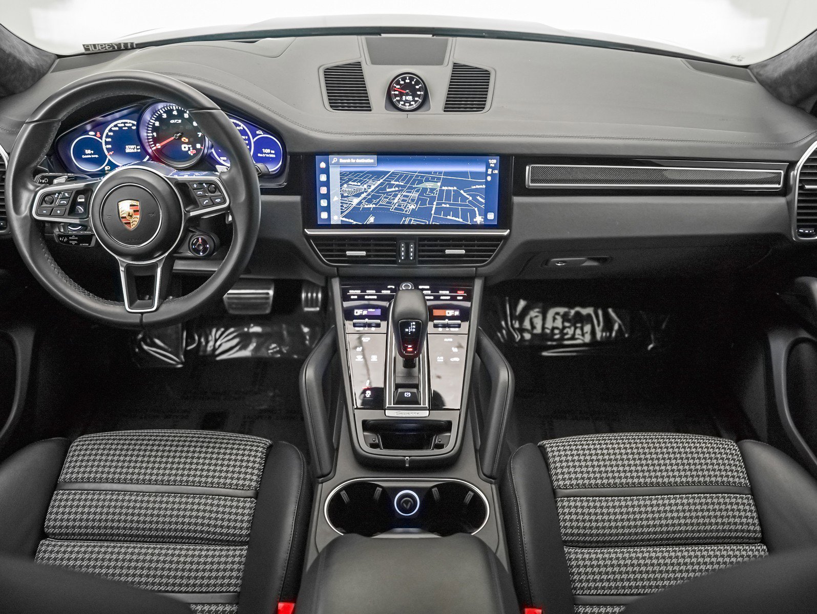 Certified 2023 Porsche Cayenne GTS image 15