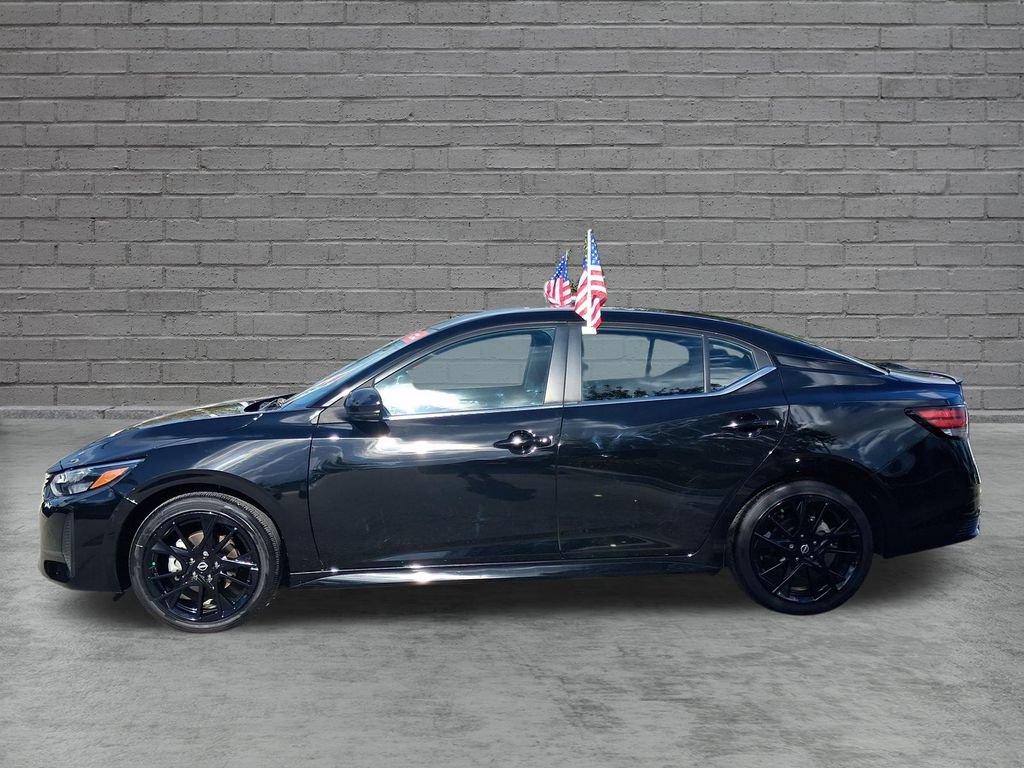 Used 2025 Nissan Sentra SR w/ Midnight Edition FWD image 5