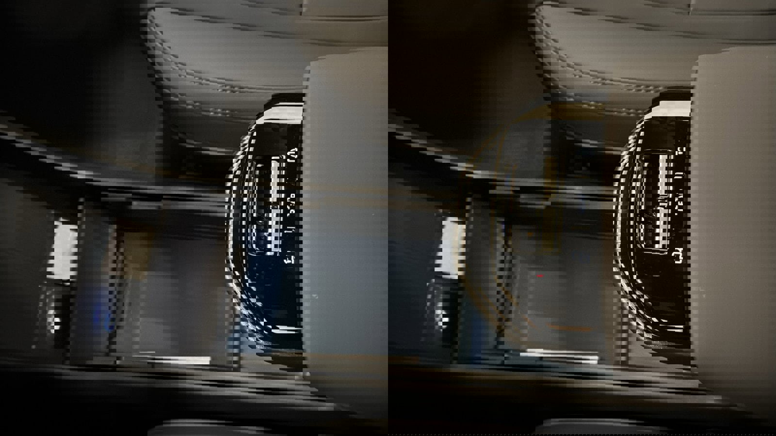 New 2026 Volvo EX30 Cross Country Ultra image 19