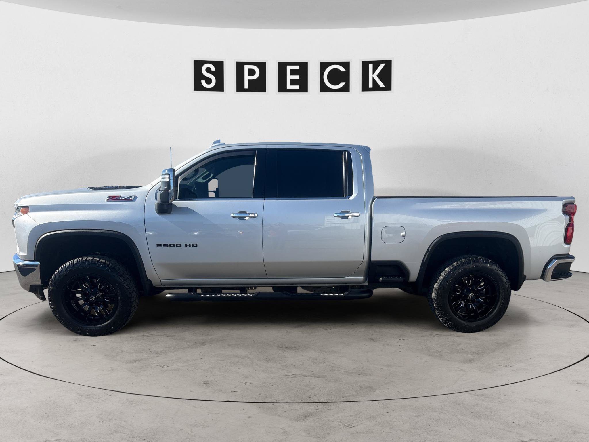 Used 2020 Chevrolet Silverado 2500 LTZ w/ LTZ Plus Package AWD/4WD image 2