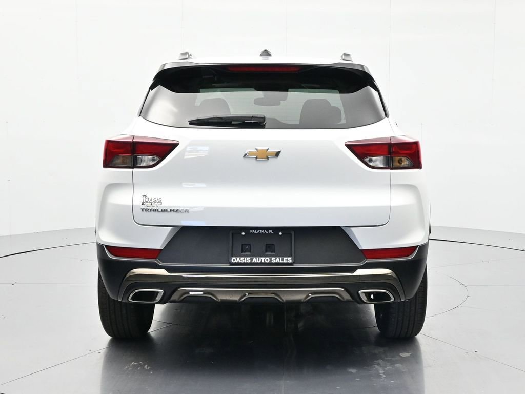 Used 2025 Chevrolet TrailBlazer LT FWD image 6