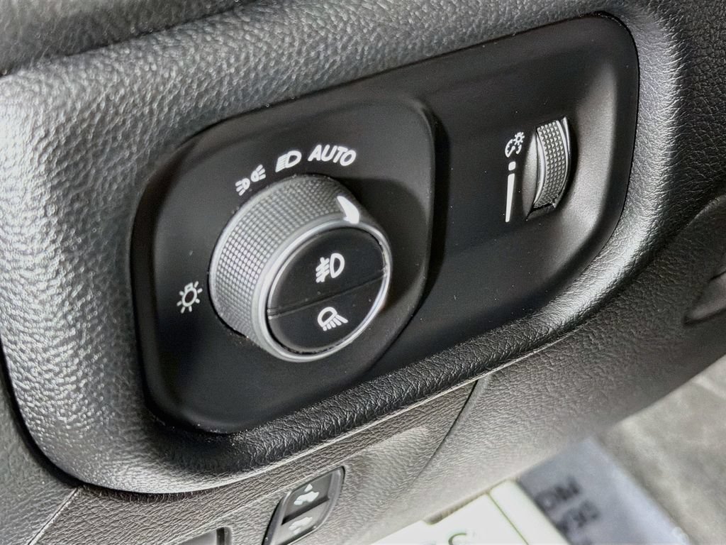Used 2022 RAM 1500 Rebel w/ Rebel Level 2 Equipment Group AWD/4WD image 10