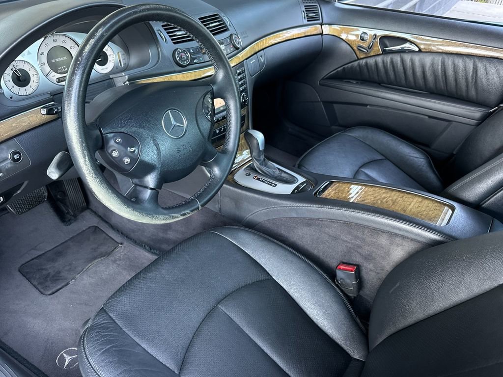 Used 2005 Mercedes-Benz E 500 Sedan image 10