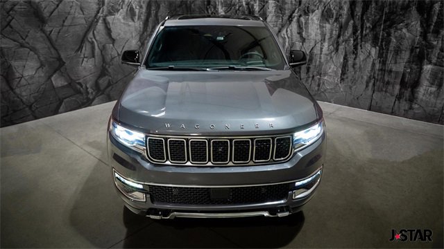 Used 2024 Jeep Wagoneer Series III w/ Premium Group I image 16