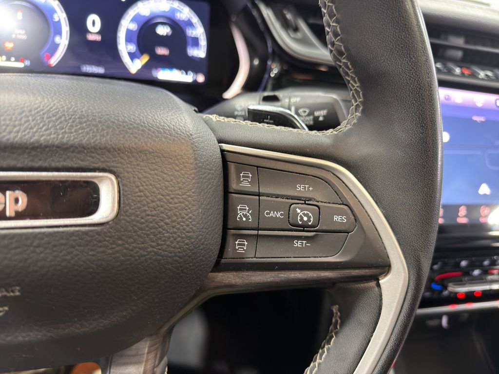 Used 2023 Jeep Grand Cherokee L Limited w/ Luxury Tech Group II image 26