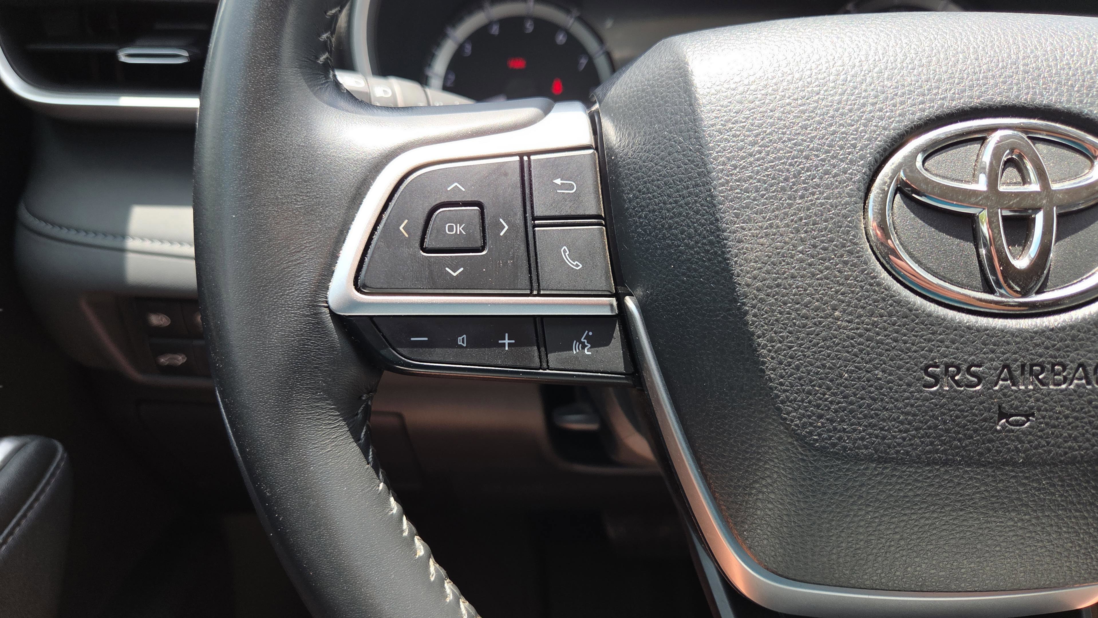 Certified 2024 Toyota Highlander XLE FWD image 29