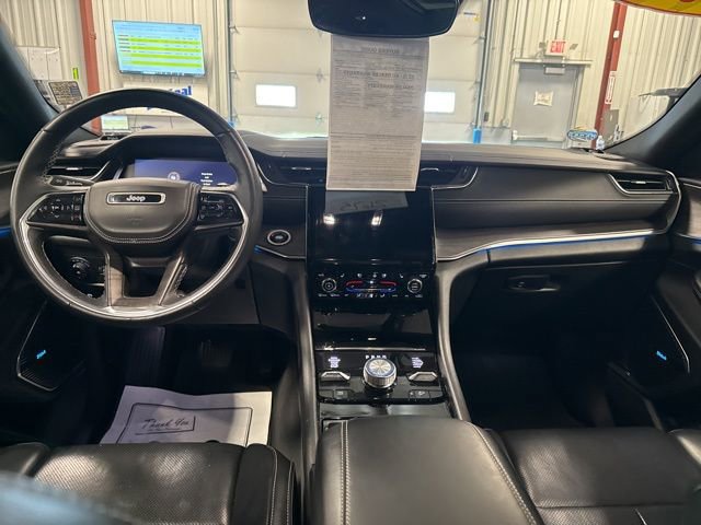 Used 2022 Jeep Grand Cherokee Overland image 27