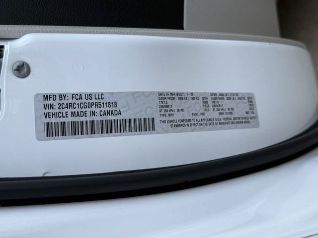 Used 2023 Chrysler Voyager LX FWD image 34