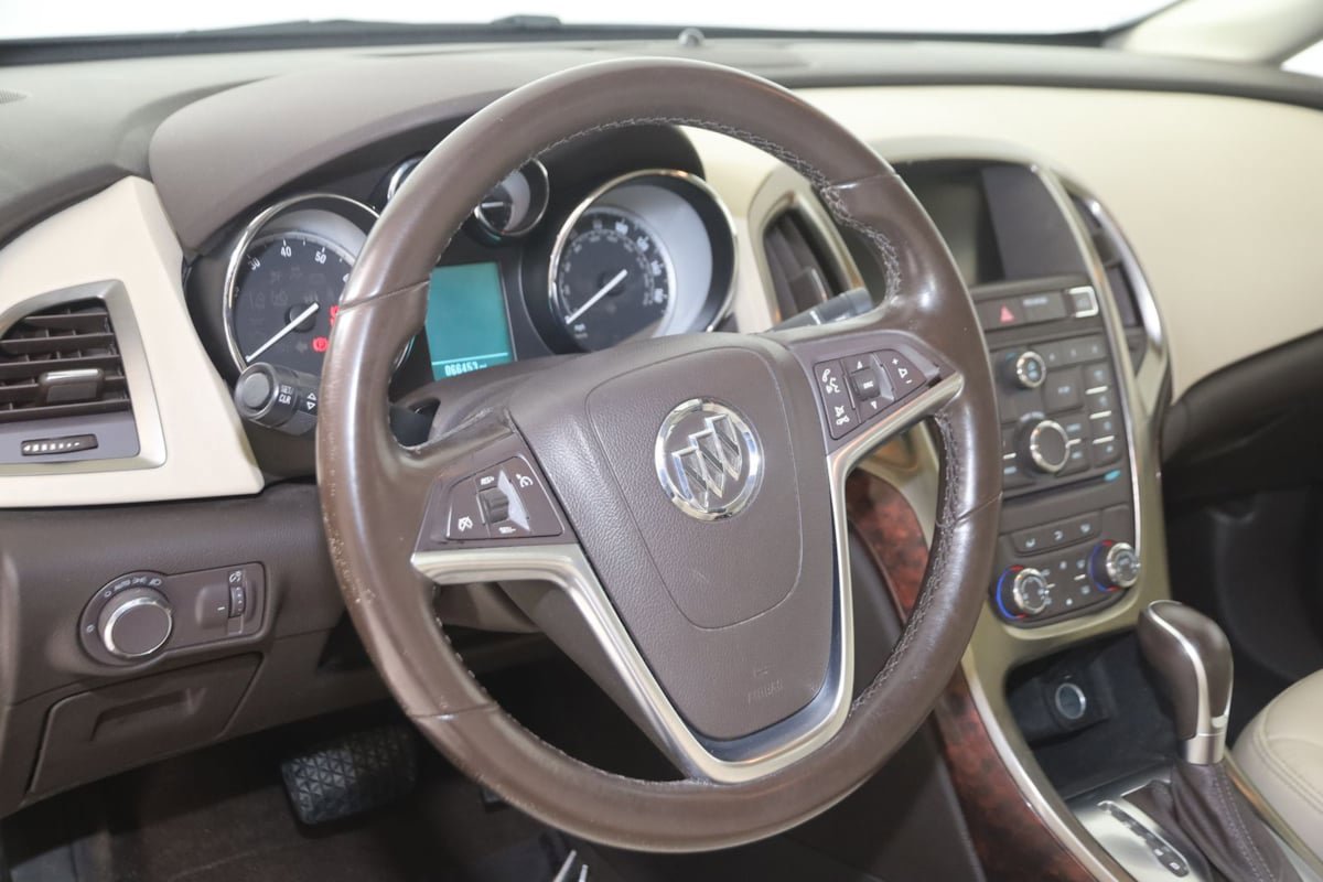 Used 2016 Buick Verano FWD image 6