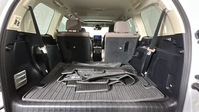 Used 2023 Lexus GX 460 Premium AWD/4WD image 29