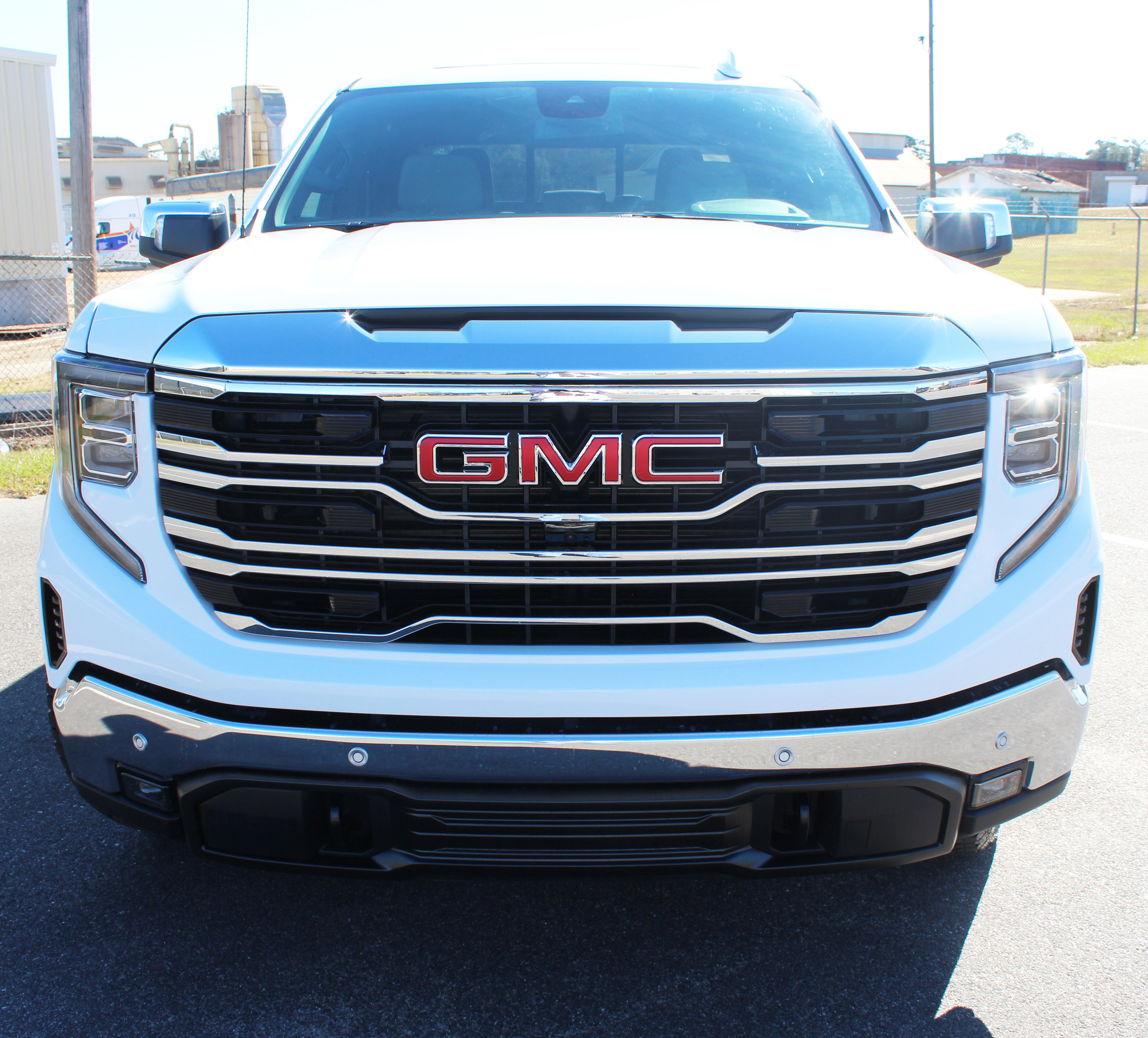 New 2026 GMC Sierra 1500 SLT image 16