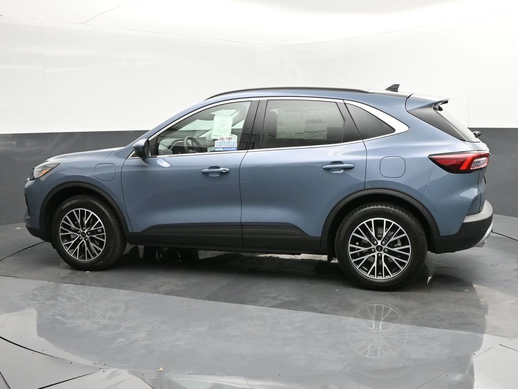 New 2024 Ford Escape SE w/ PHEV Premium Package image 3