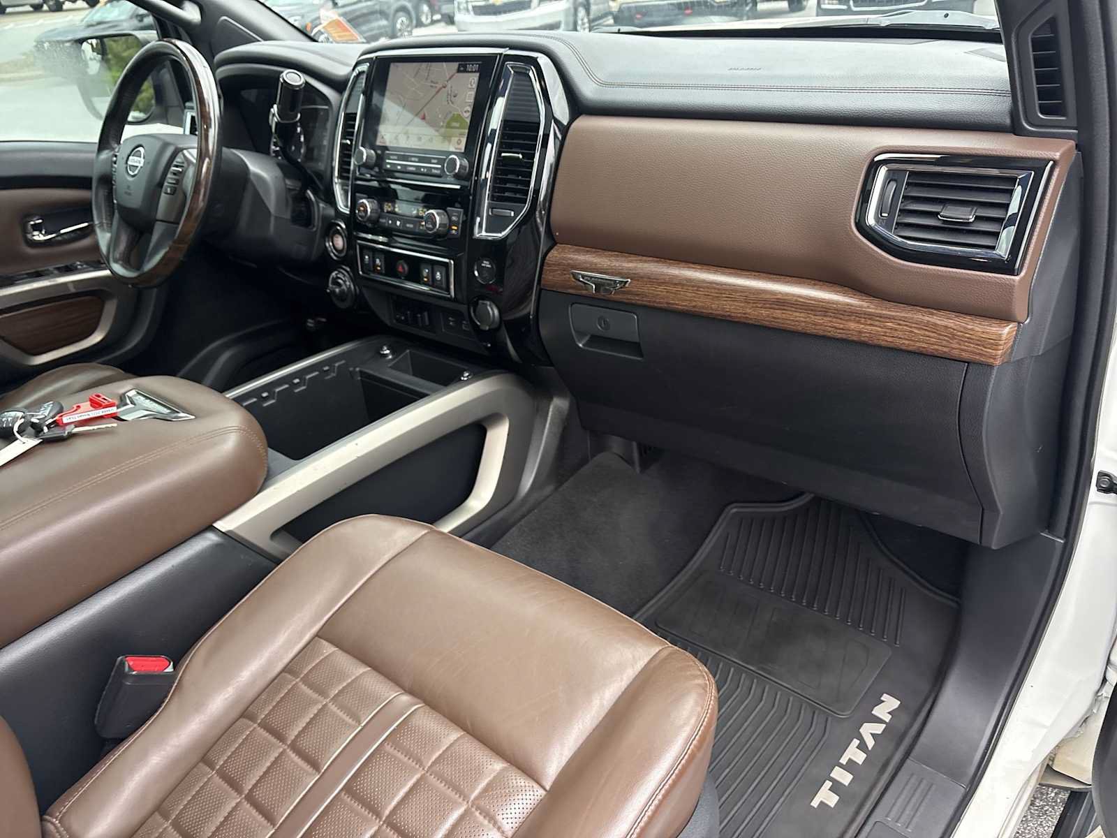 Used 2021 Nissan Titan Platinum Reserve w/ Moonroof Package AWD/4WD image 30