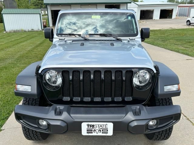 Used 2023 Jeep Wrangler Sport AWD/4WD image 2