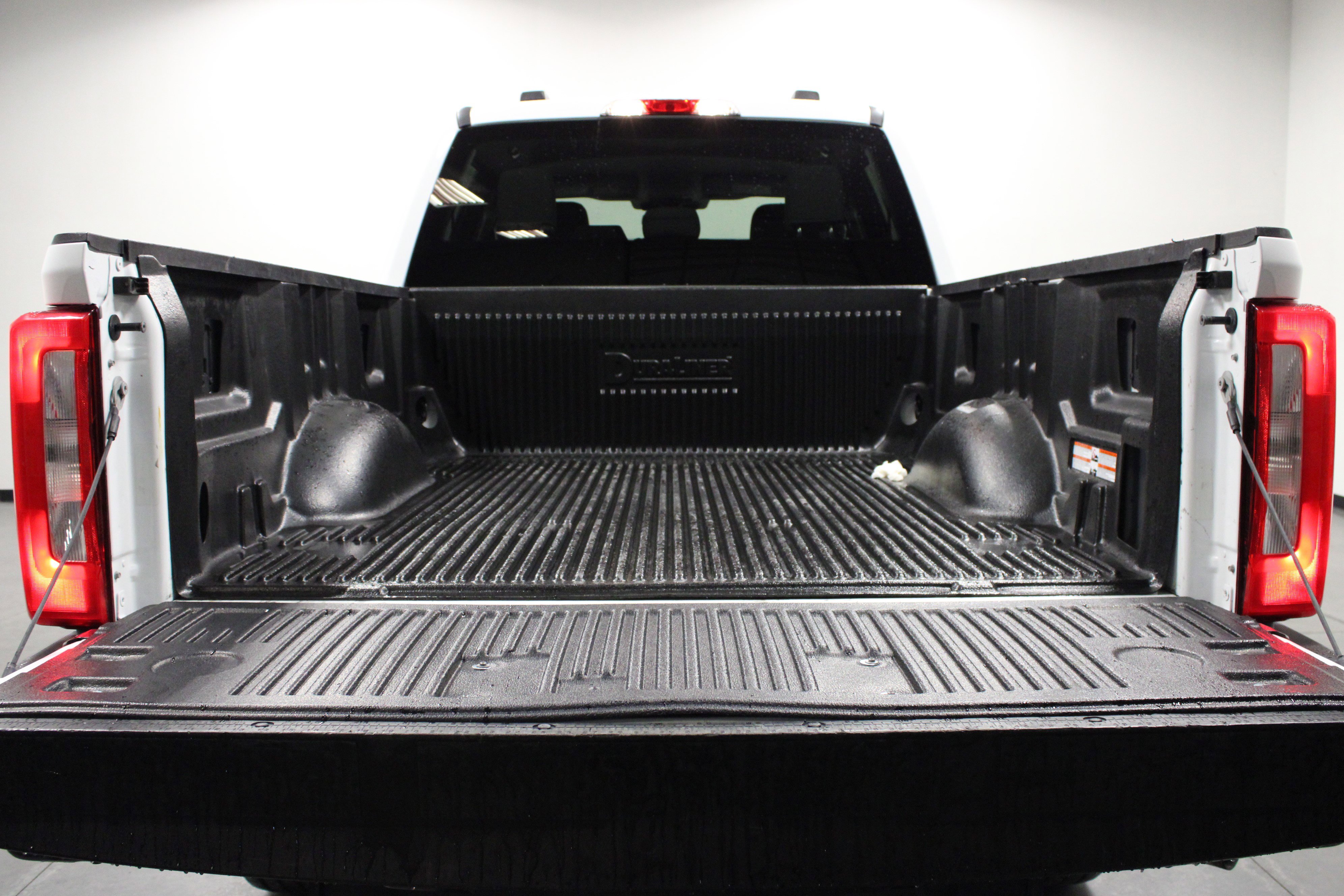 Used 2023 Ford F350 XLT image 14