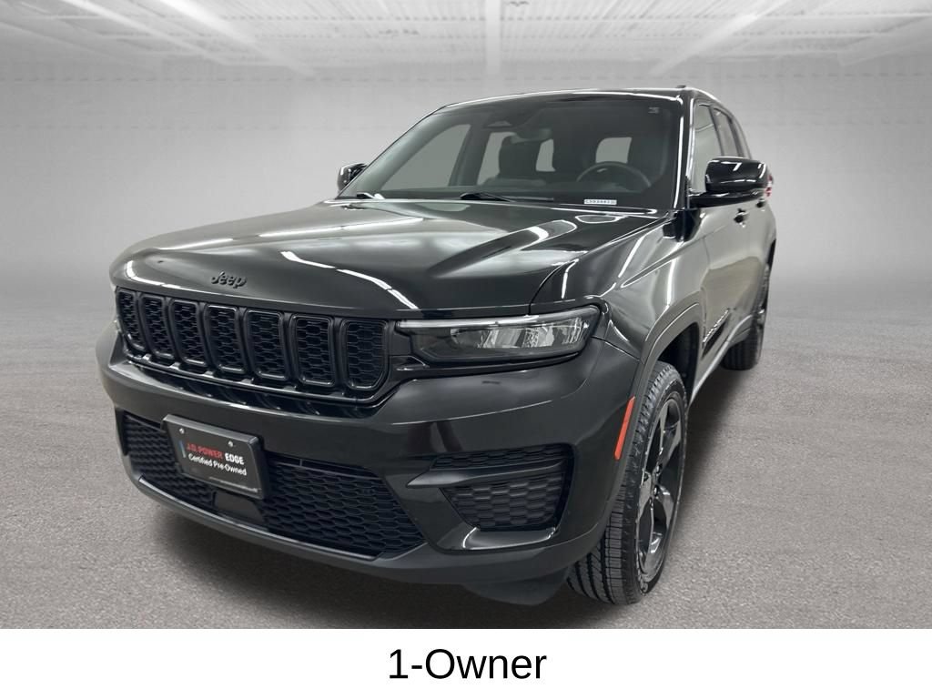 Used 2023 Jeep Grand Cherokee Altitude AWD/4WD image 8
