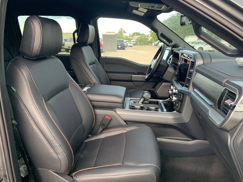 New 2025 Ford F150 Lariat w/ Equipment Group 502A High image 22