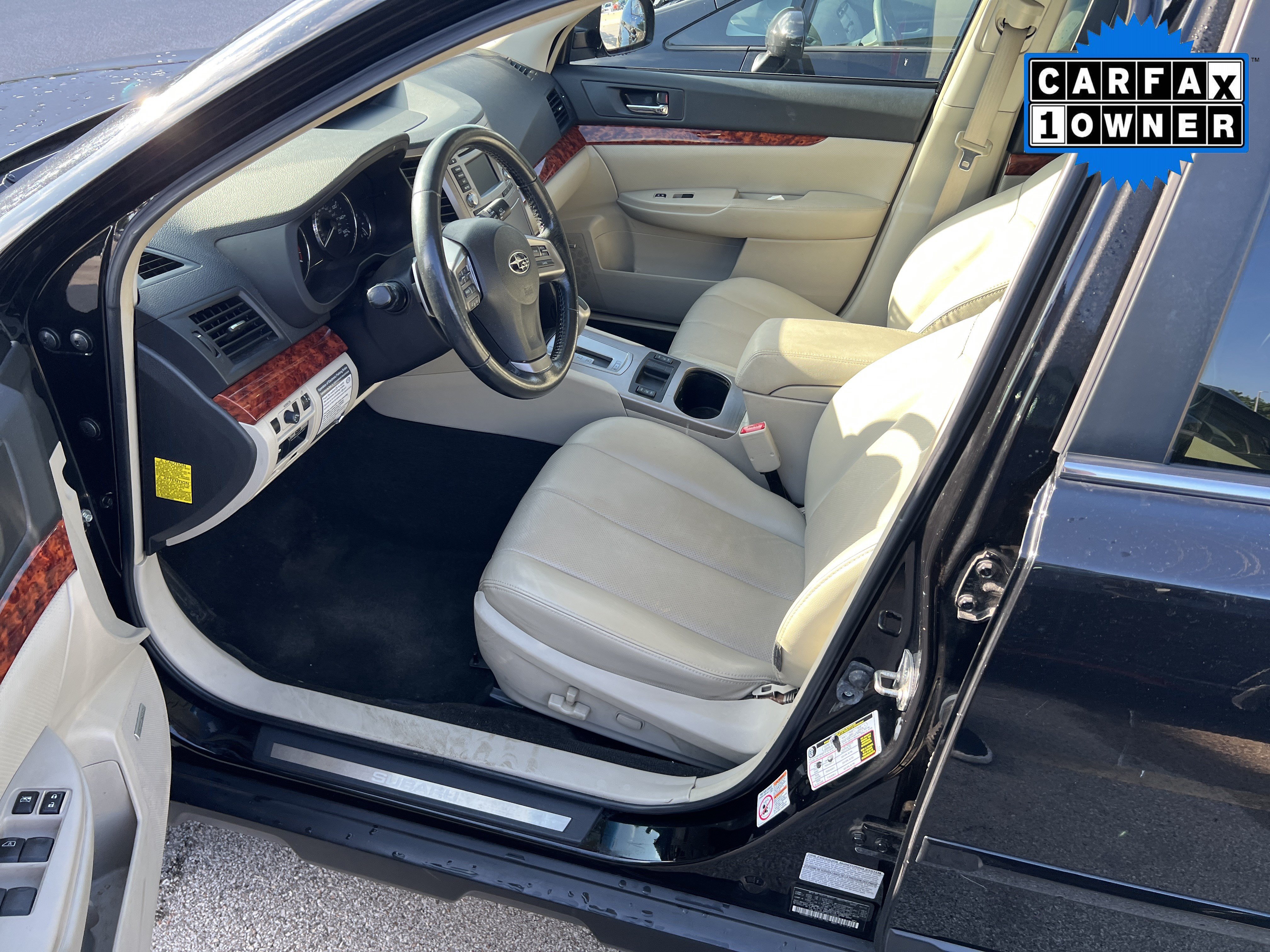 Used 2012 Subaru Outback 3.6R Limited w/ Moonroof Pkg AWD/4WD image 5