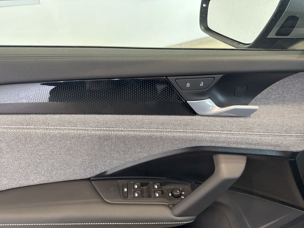 New 2026 Volkswagen Tiguan S image 17