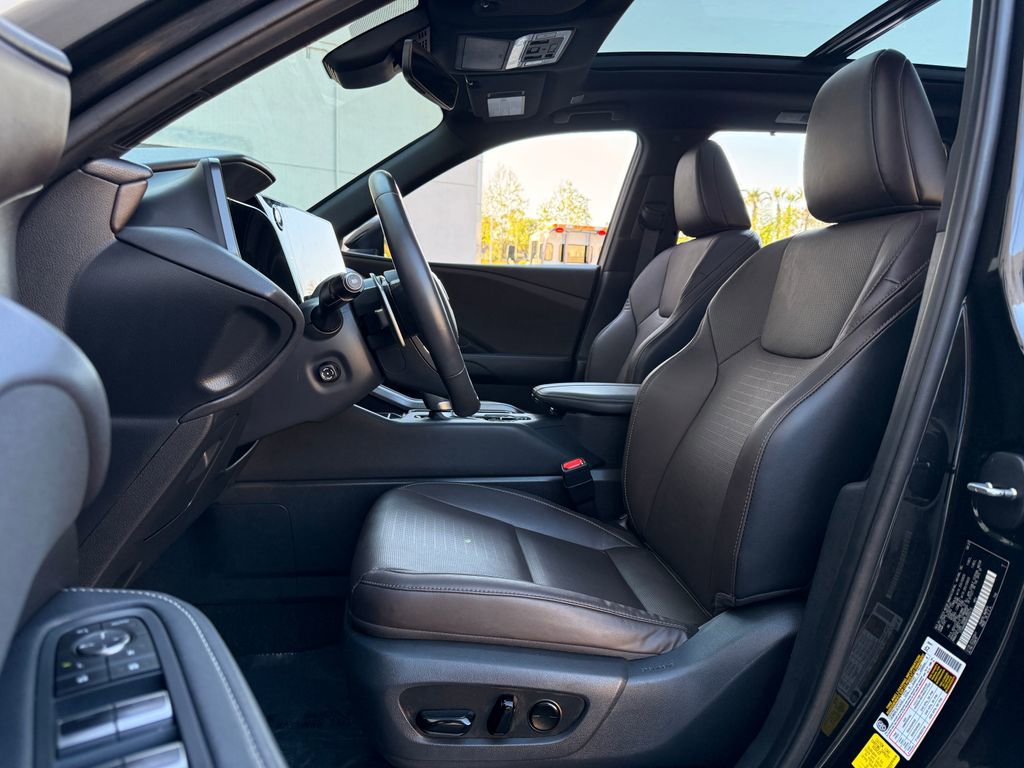 Certified 2024 Lexus TX 350 AWD w/ Captains Chair Package image 20