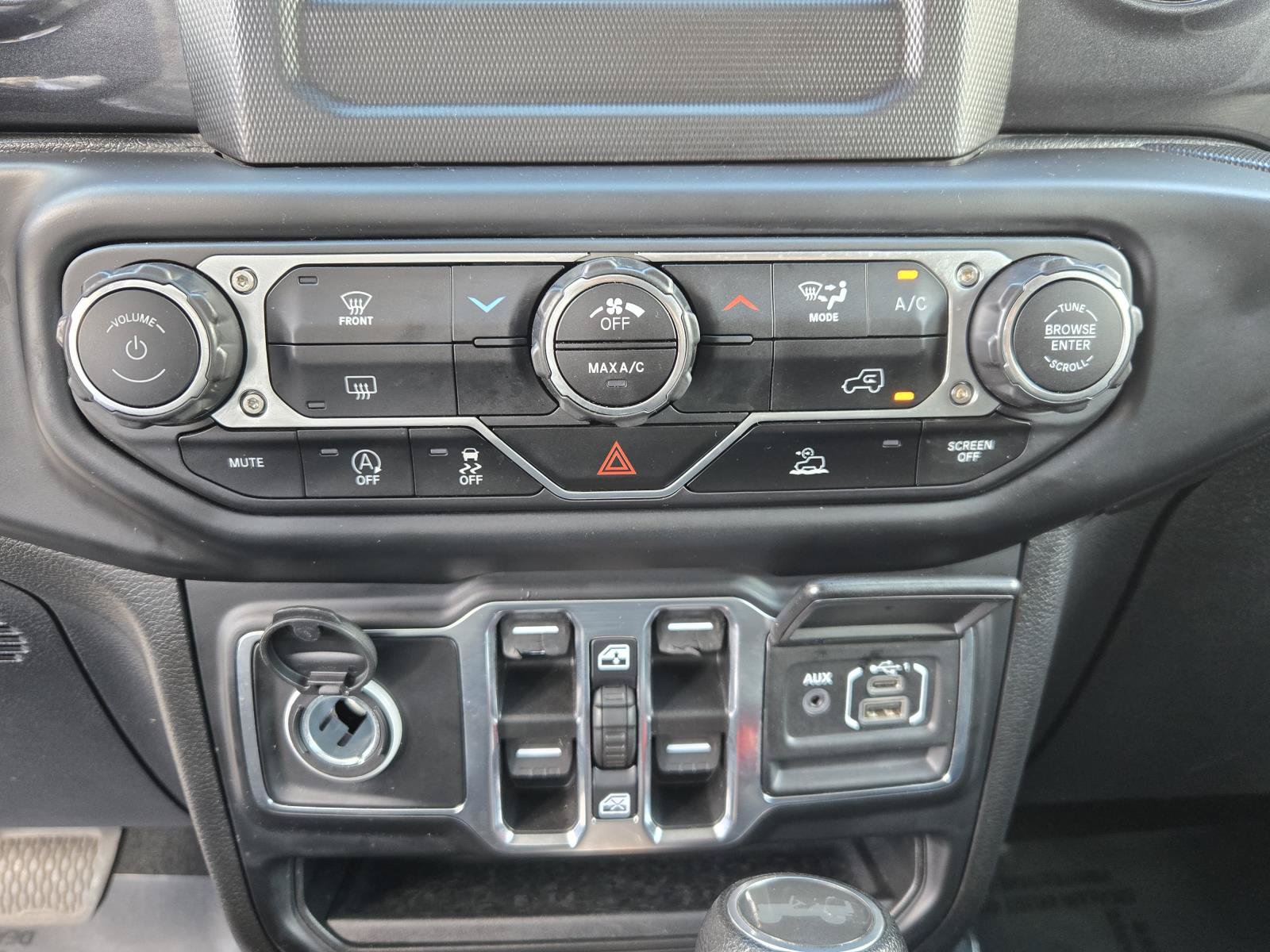 Used 2022 Jeep Wrangler Unlimited Sport AWD/4WD image 13