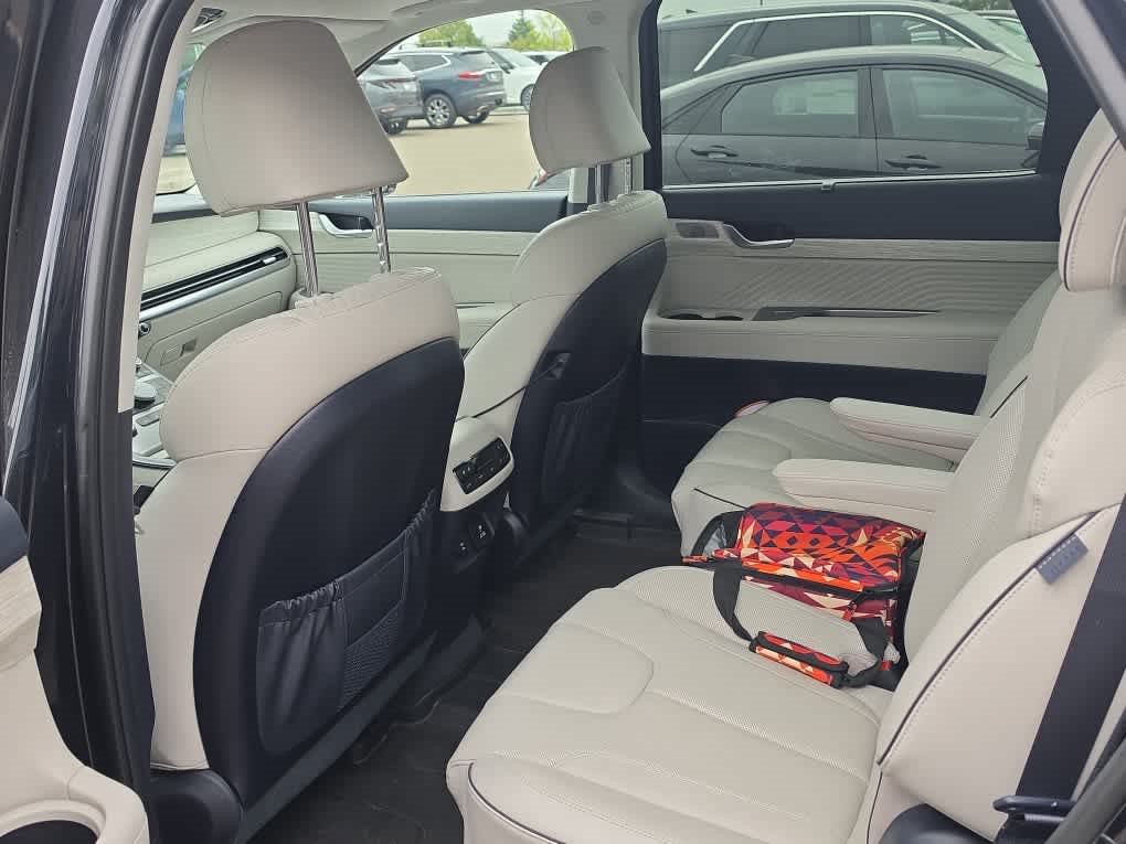 Used 2024 Hyundai Palisade Calligraphy AWD/4WD image 6